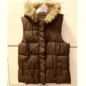 Old Navy Puffer Vest with fax fur hood